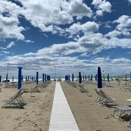 Casa Celeste Daire Viareggio Dış mekan fotoğraf